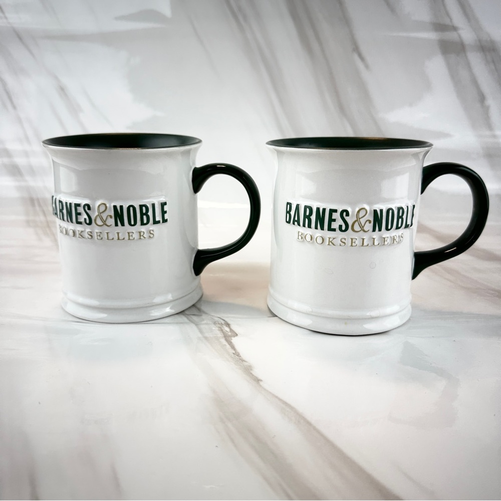 Vintage Barnes & Noble Booksellers Ceramic White Green Coffee Mug 3D Set of 2